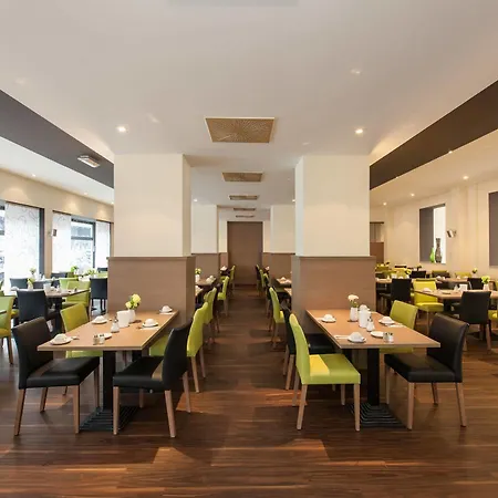 Novum Style Aldea Отель 3*