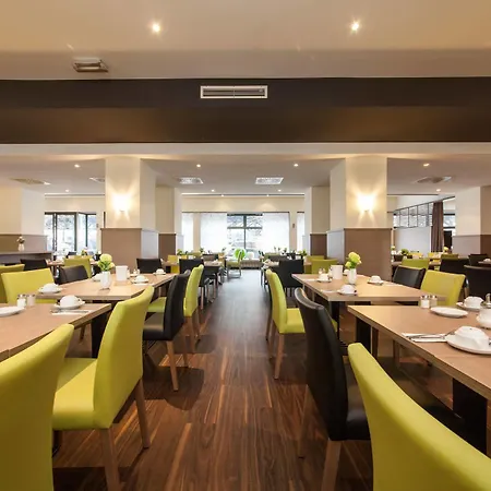 Novum Style Aldea Hotell 3*